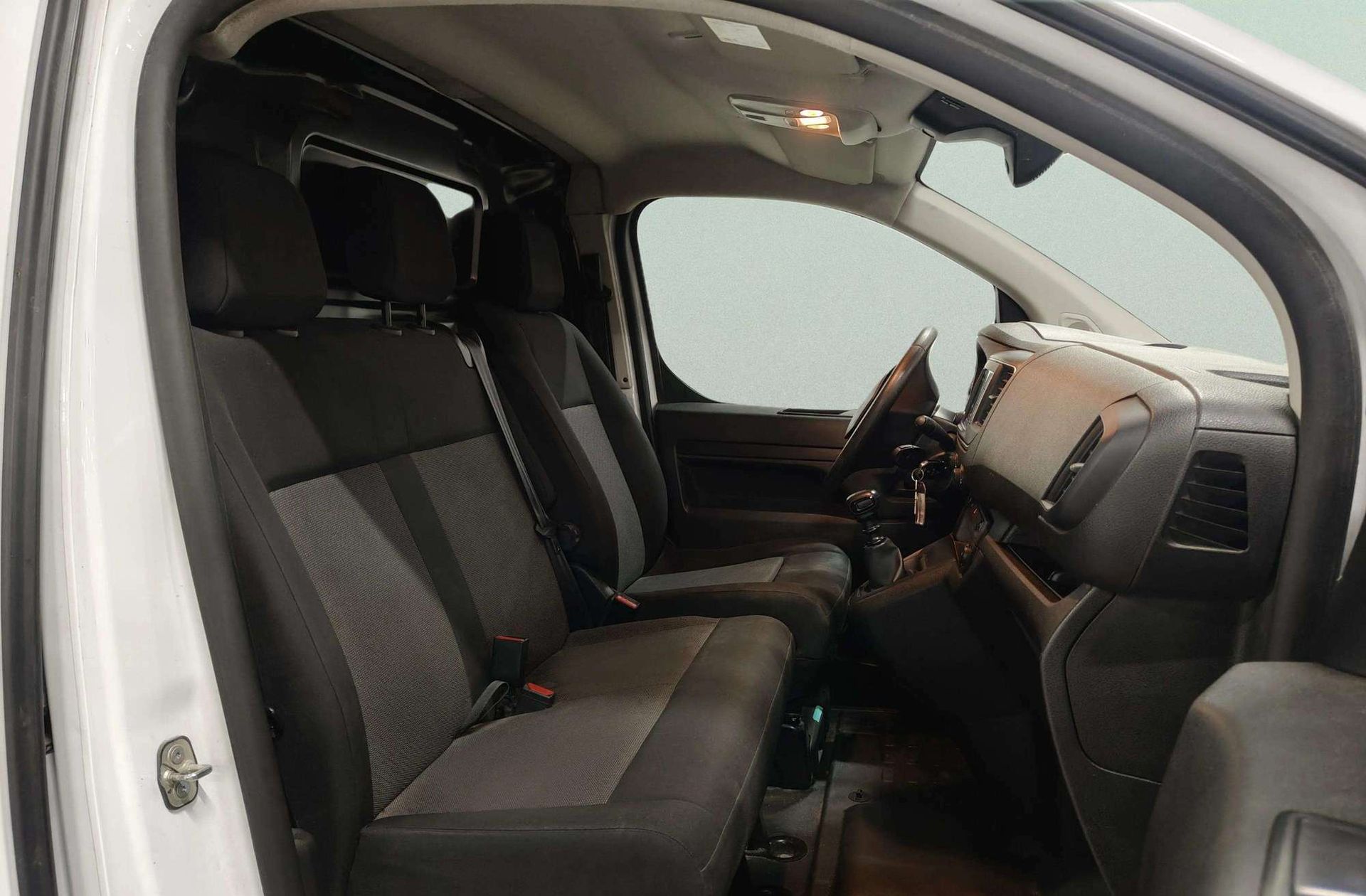 Fiat Scudo Furgon 1.5 BlueHDi L2 - foto 16