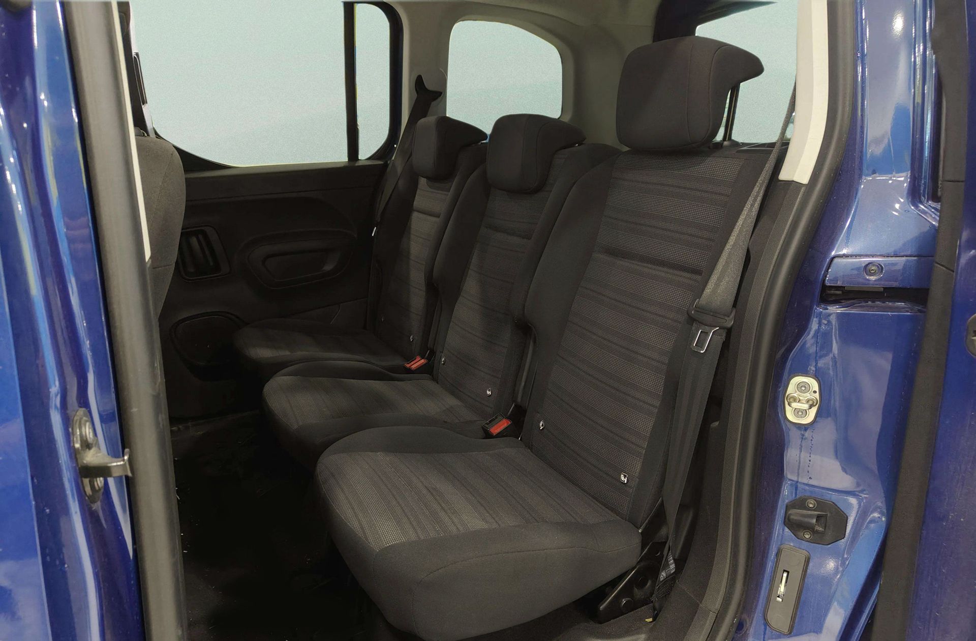 Opel Combo 1.5 TD Elegance Plus L - foto 12