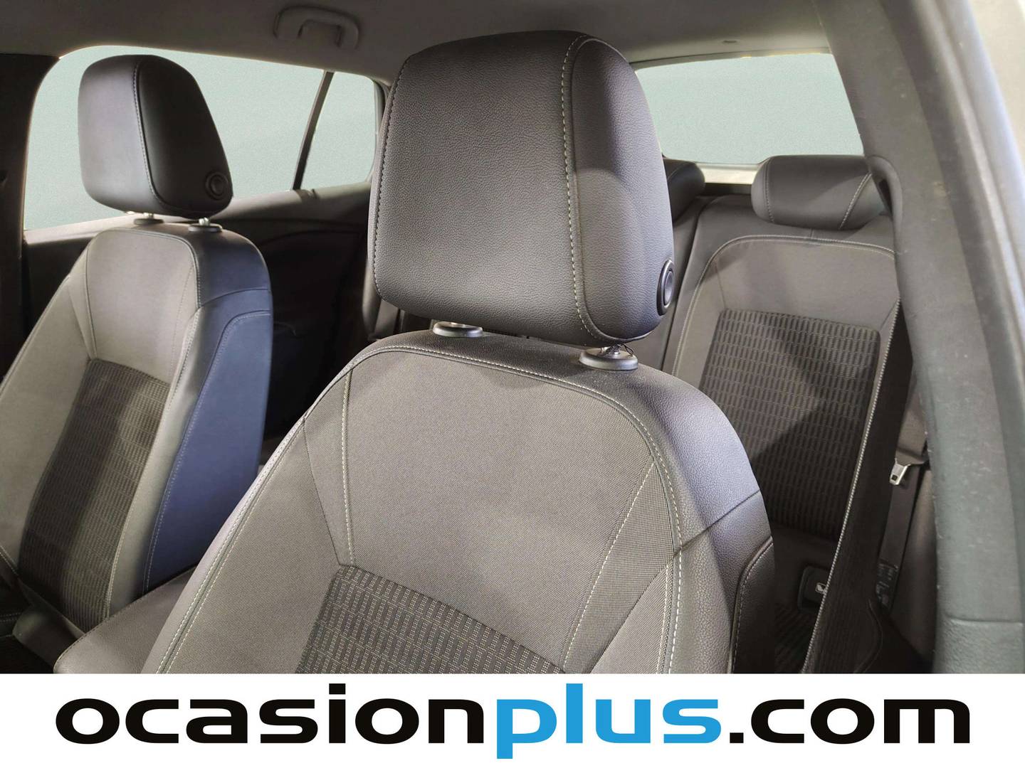 Extras y acabados del Opel Astra Opel Astra Sports Tourer 1.2 Turbo SHT Business Elegance (130 CV)