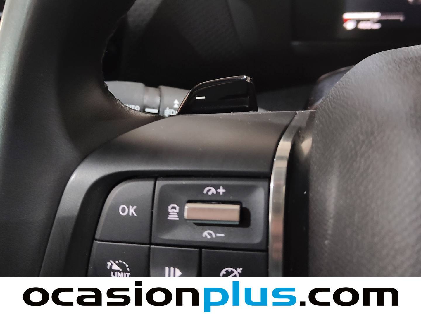 Citroën C4 Citroën C4 Hybrid 136 e-DCS6 Max (136 CV) híbrido