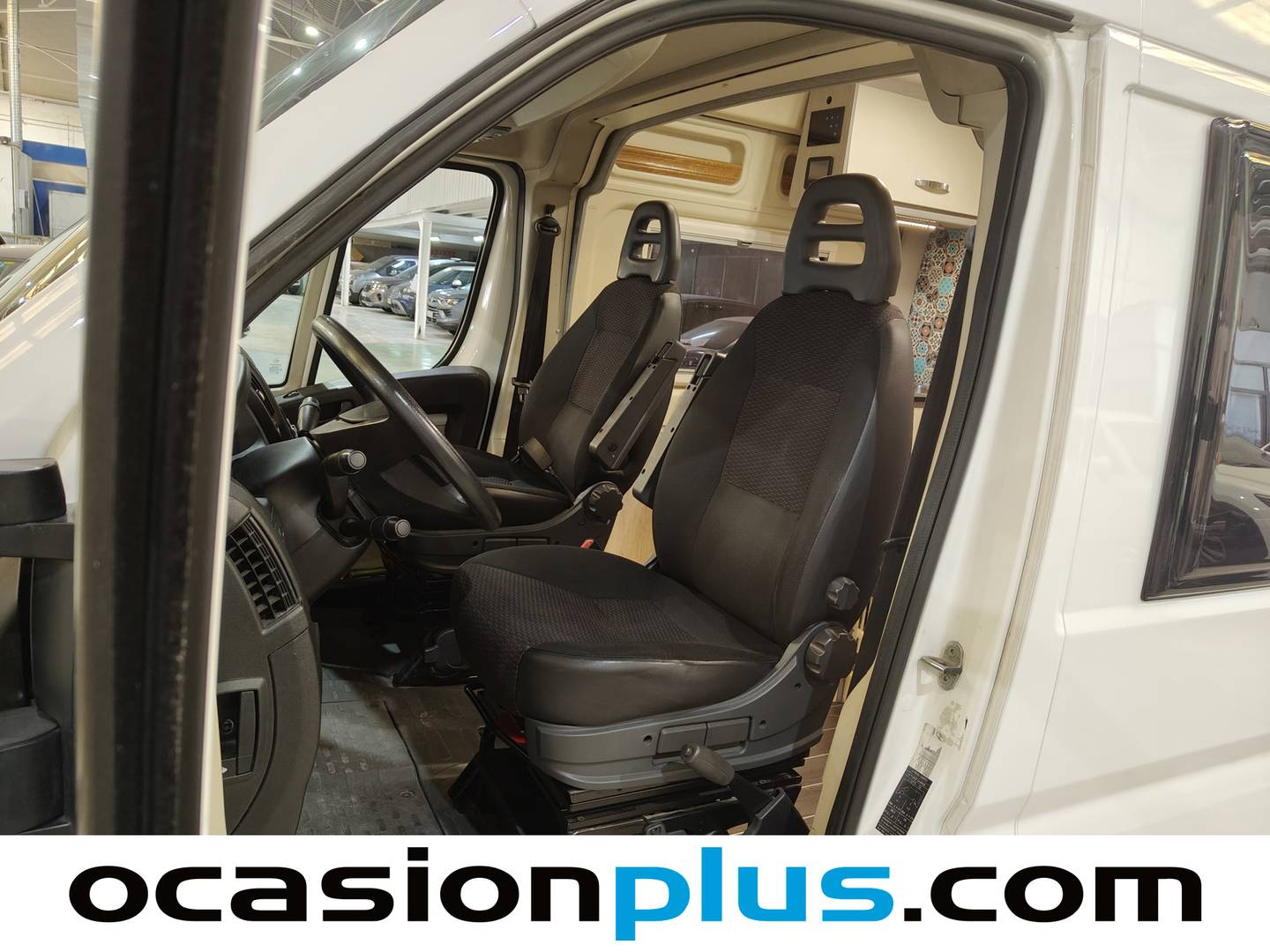 Foto asientos delanteros Citroën Jumper Citroën Jumper Furgon BlueHDi 130 35 L3H2 (131 CV)2 Plazas Camperizada