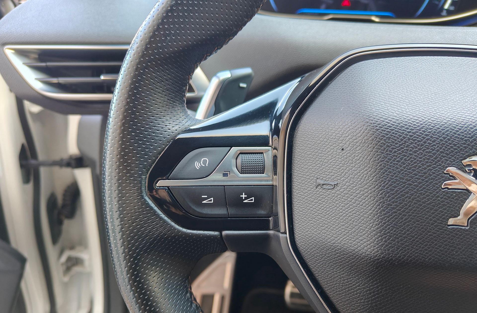 Peugeot 3008 BlueHDi 120 GT-Line - foto 24