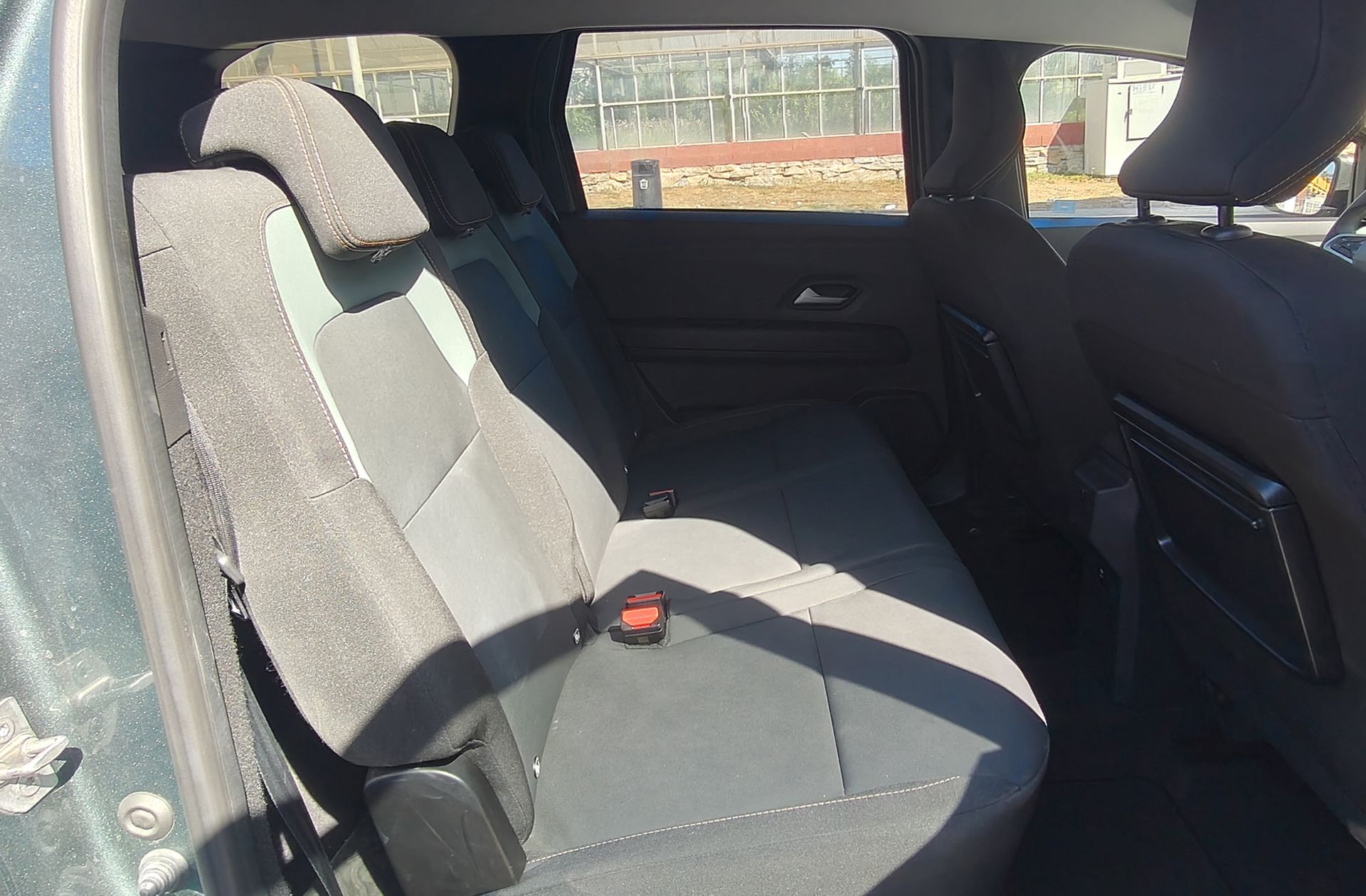 Dacia Jogger Extreme Hybrid 7 plazas - foto 17