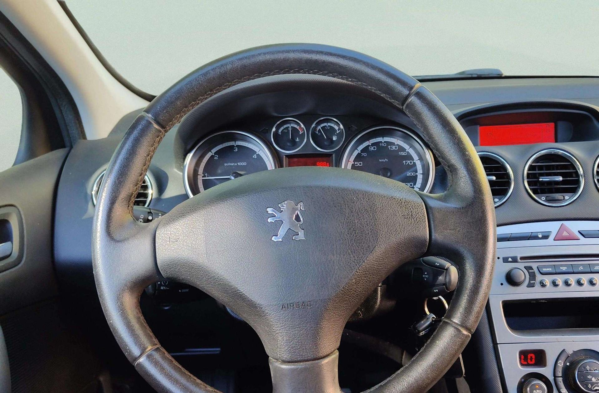 Peugeot 308 1.6 HDi Sport - foto 17