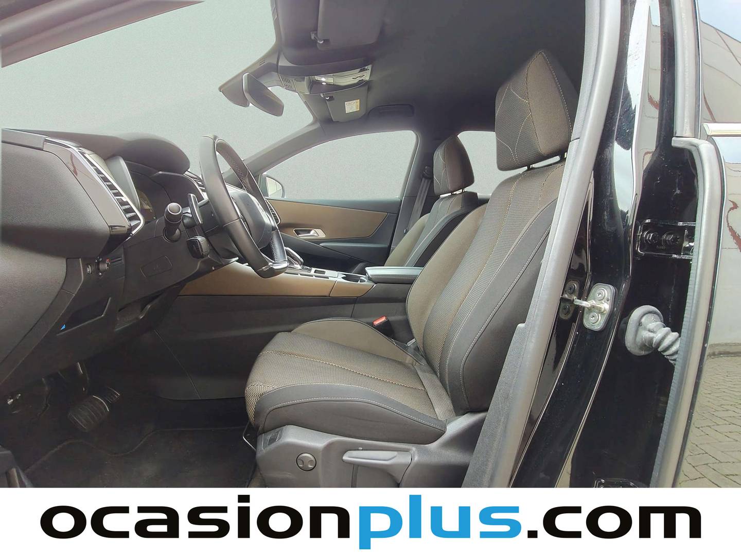 Foto DS DS 7 Crossback DS DS7 Crossback BlueHDi 130 DE Bastille + AT (130 CV)