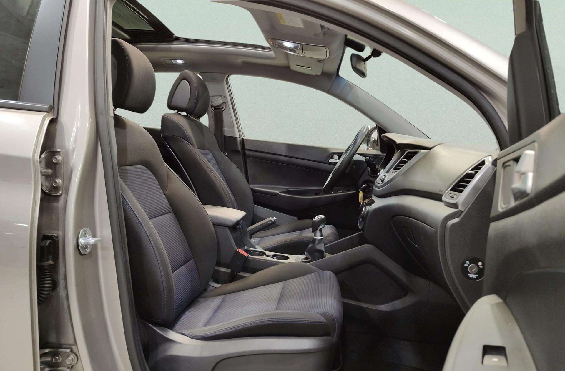 Hyundai Tucson 1.7 CRDi BlueDrive Link Sky 4x2 - foto 19