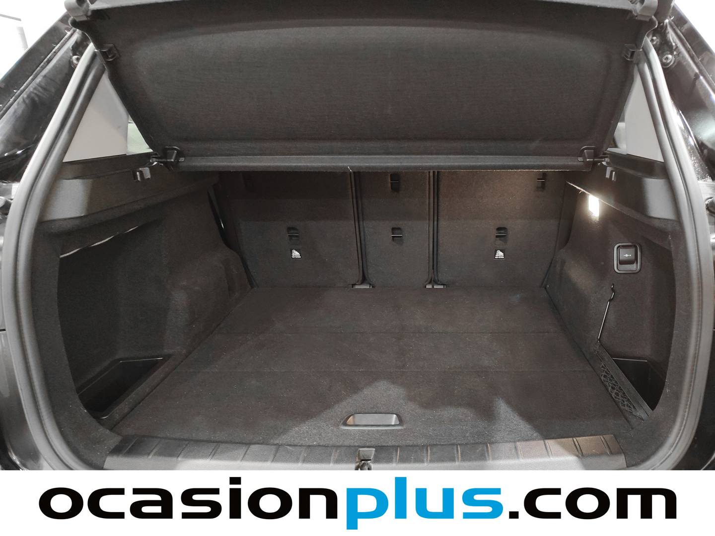 Fotos maletero BMW X1 BMW X1 sDrive18d (150 CV)