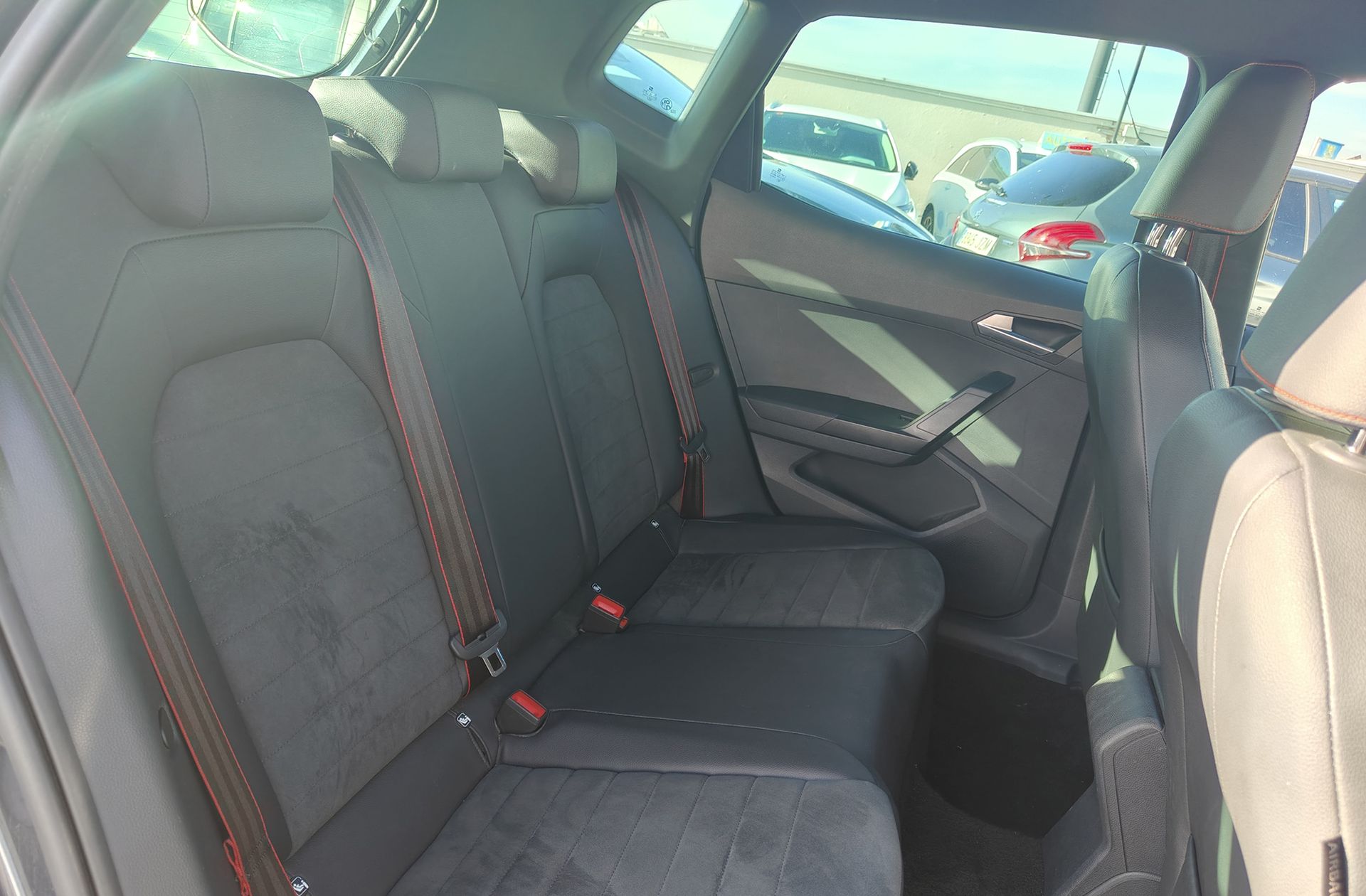 SEAT Arona 1.5 TSI FR XL DSG - foto 20