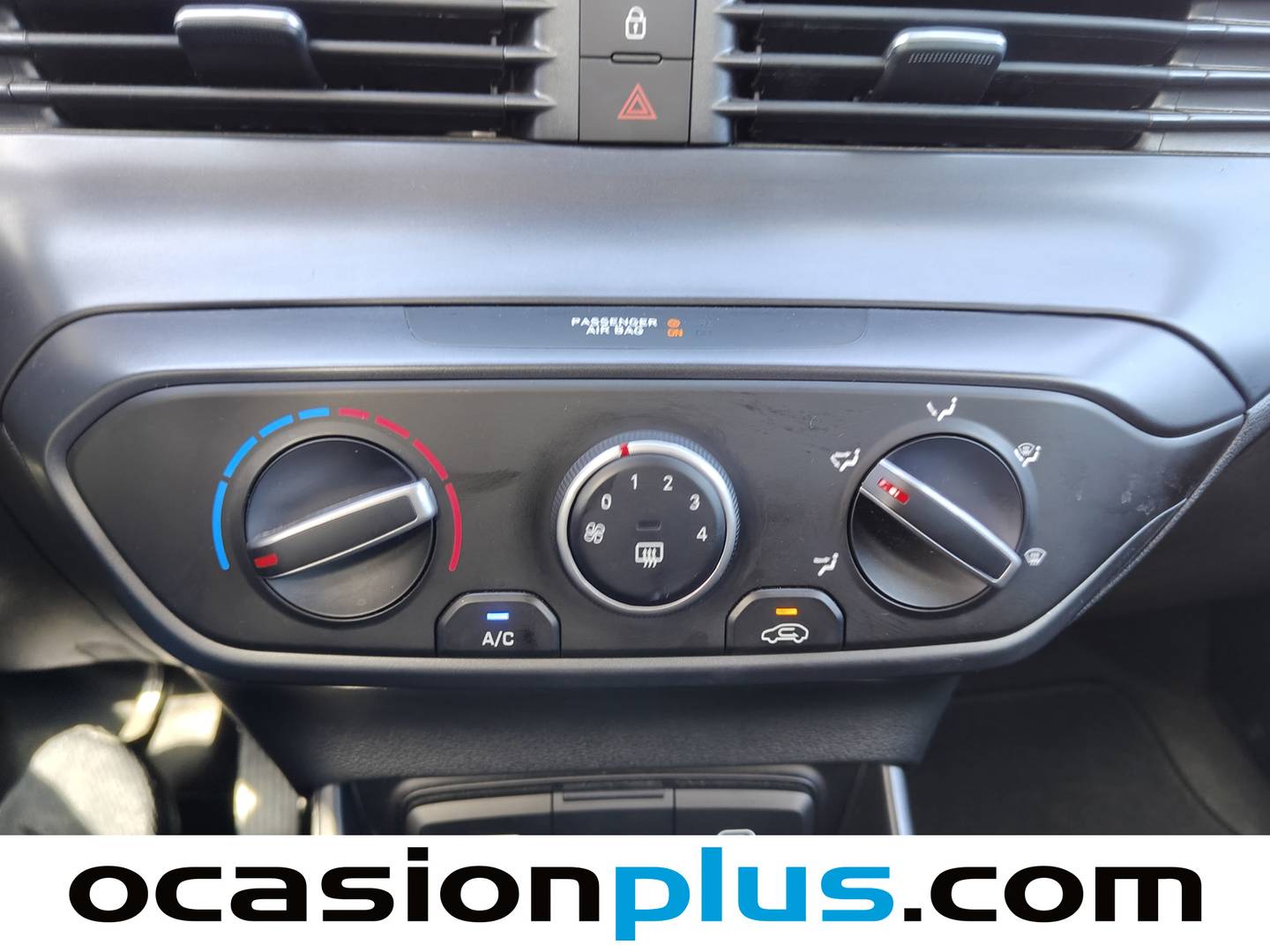 Foto Hyundai i20 Hyundai i20 1.2 MPI Essence (79 CV)