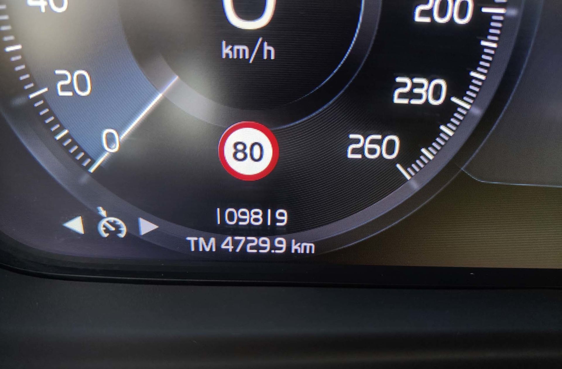 Volvo XC40 T3 - foto 10