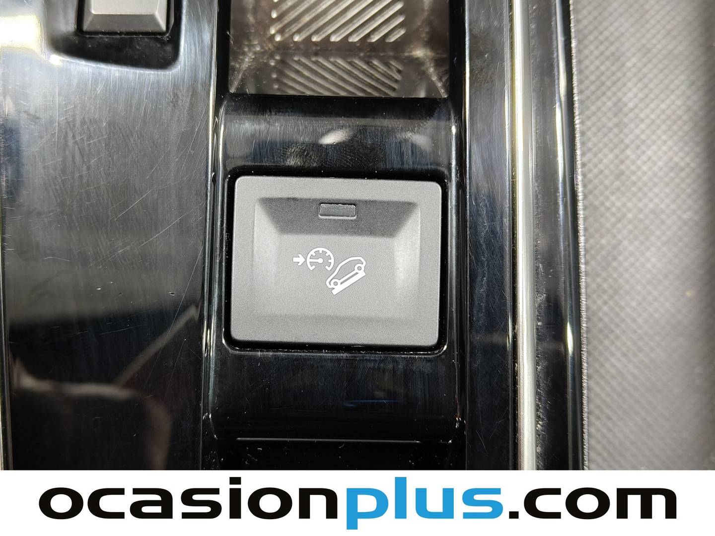 Foto Peugeot 3008 Hybrid Peugeot 3008 Hybrid 300 Allure Pack e-EAT8 (300 CV)