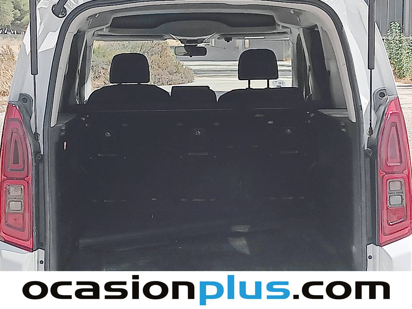 Fotos maletero Opel Combo Life Opel Combo Life 1.5 TD S&S Selective XL (131 CV)