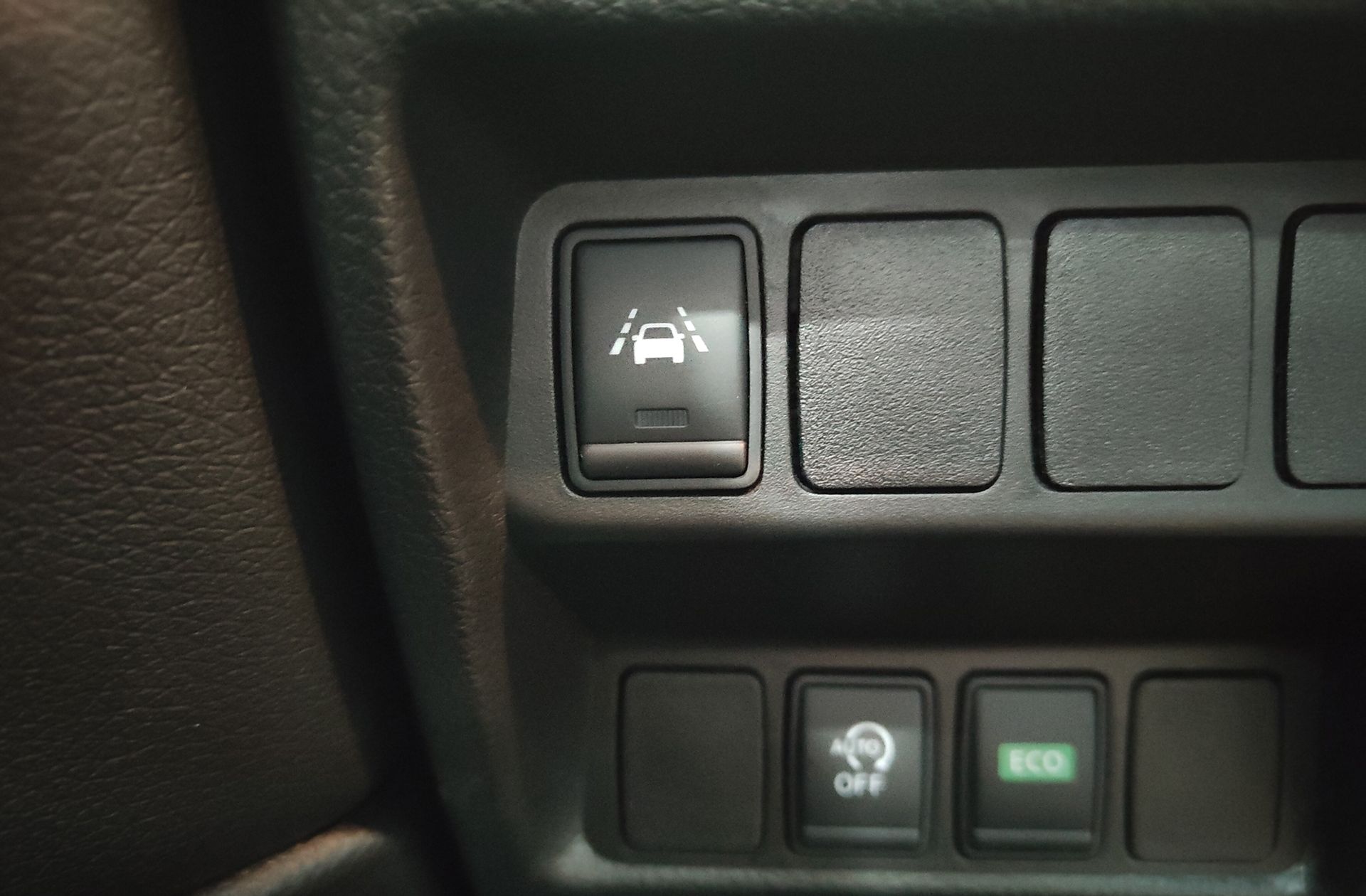 Nissan Qashqai DIG-T 115 N-Connecta Xtronic - foto 14