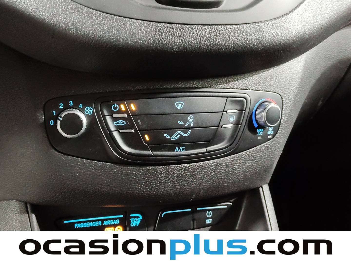 Extras y acabados del Ford Tourneo Courier Ford Tourneo Courier 1.0 EcoBoost (100 CV)