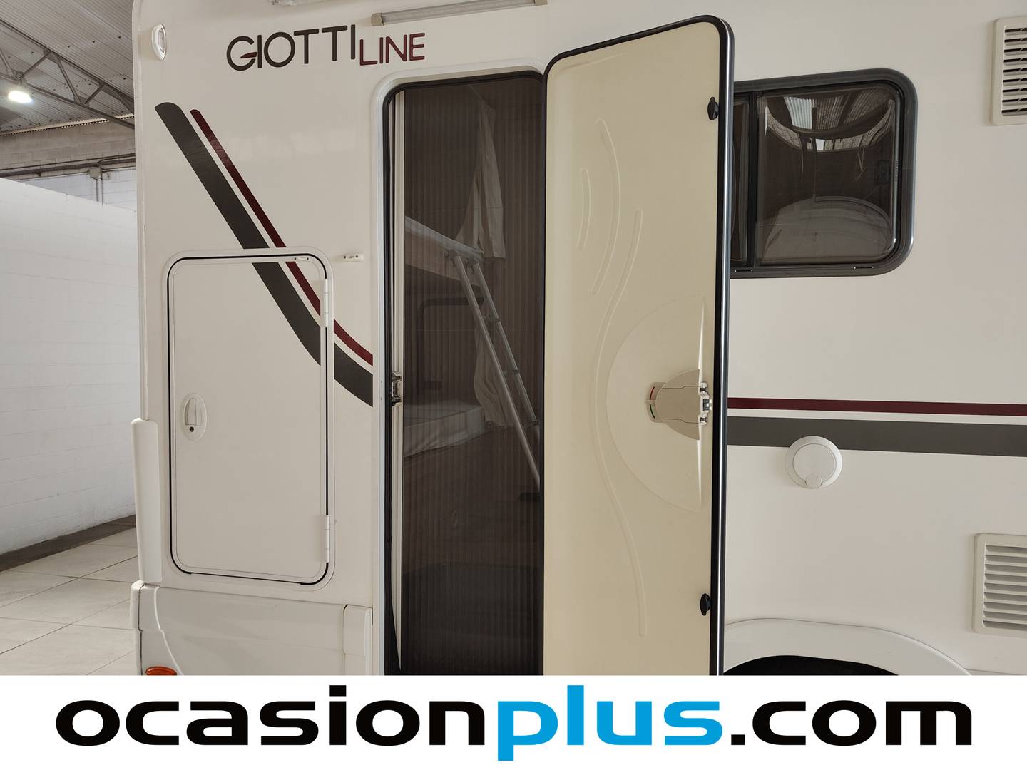 GiottiLine Sienna 435 GiottiLine Sienna 435 (140 CV) 5 Plazas manual