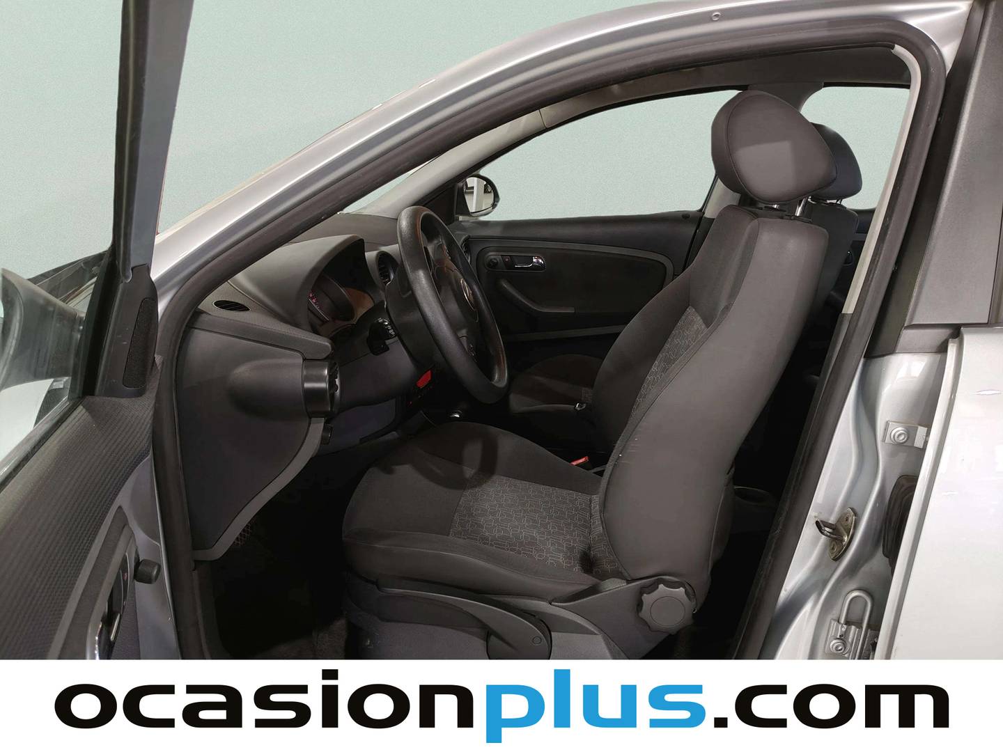 Foto asientos delanteros Seat Ibiza Seat Ibiza 1.4 16v Reference Auto (75 CV)