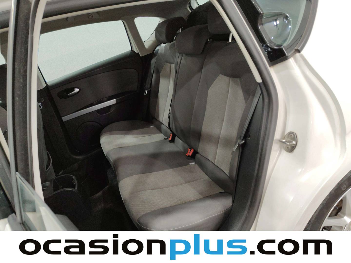 Foto asientos traseros Seat León Seat León 1.6 TDI Style (105 CV)