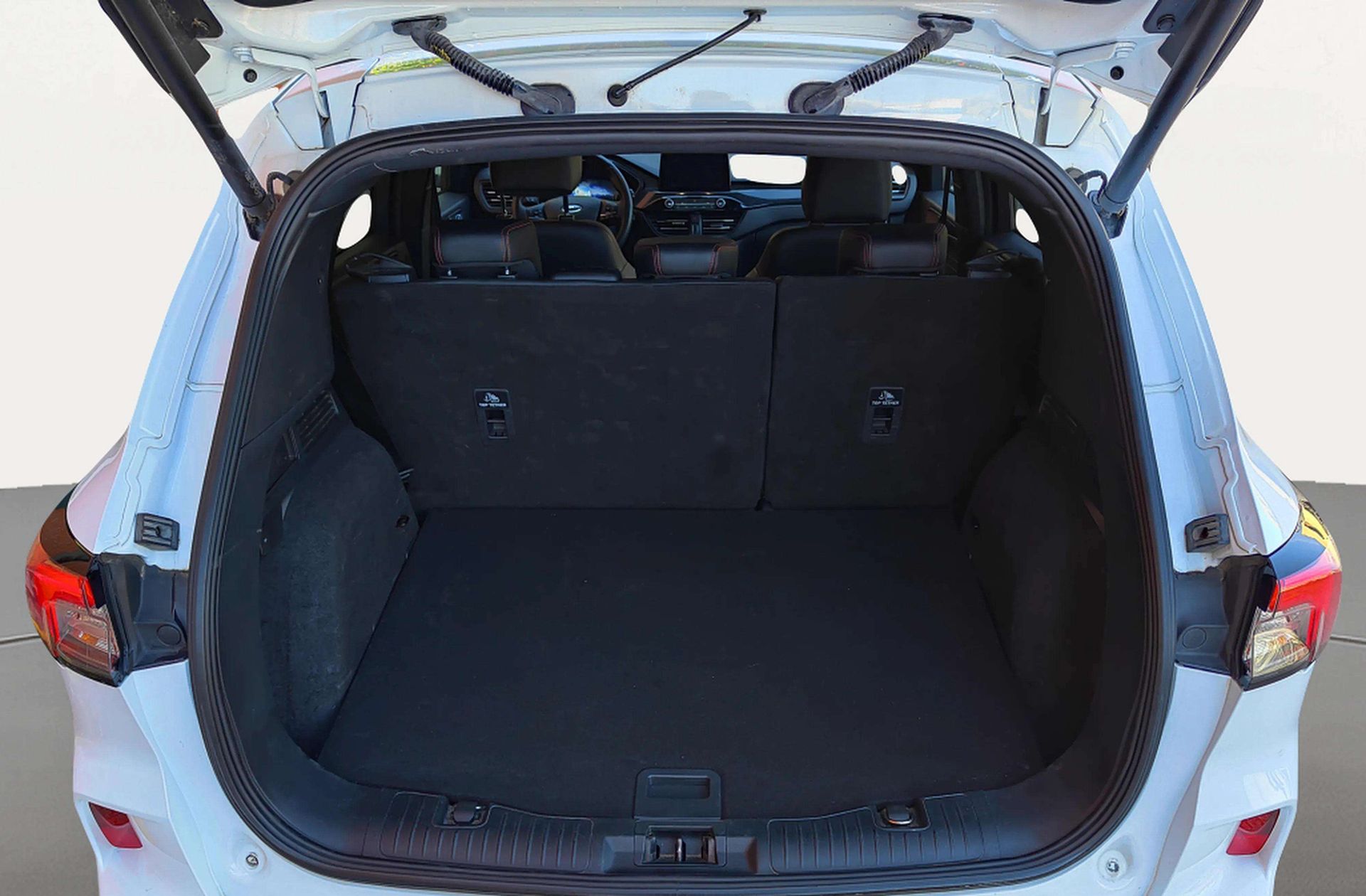 Ford Kuga 1.5T EcoBoost ST-Line X 4x2 - foto 21