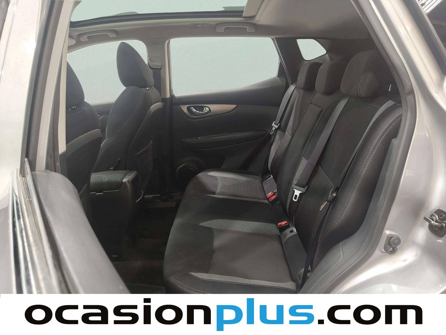 Foto asientos traseros Nissan QASHQAI Nissan Qashqai DIG-T 115 N-Connecta (115 CV)