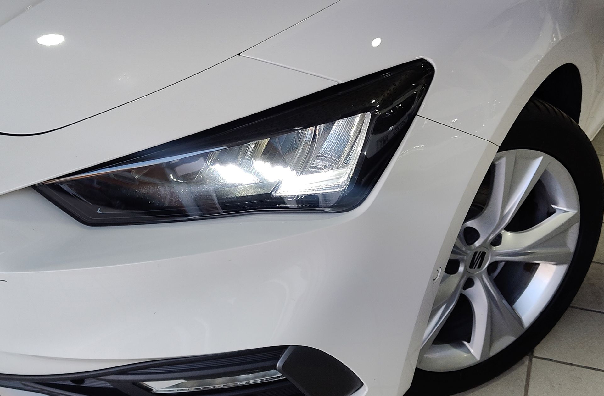 SEAT León ST 2.0 TDI FR XS DSG - foto 16