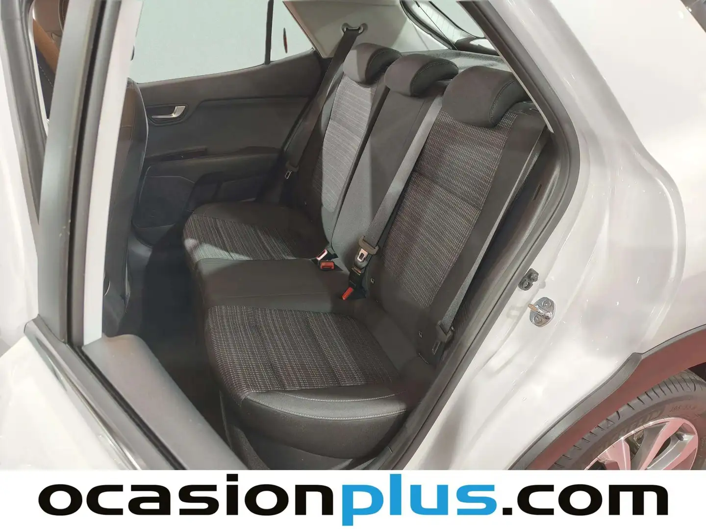 Foto KIA Stonic Kia Stonic 1.0 T-GDi MHEV Drive DCT (120 CV)