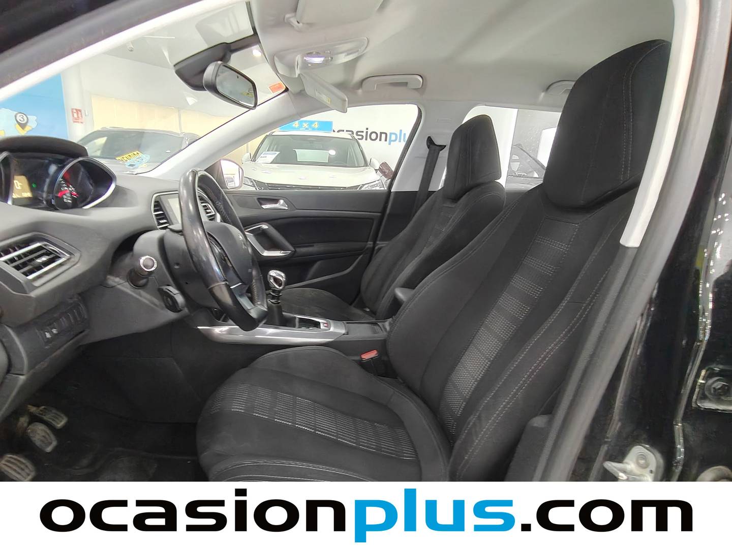 Foto asientos delanteros Peugeot 308 Peugeot 308 BlueHDi 120 Allure (120 CV)