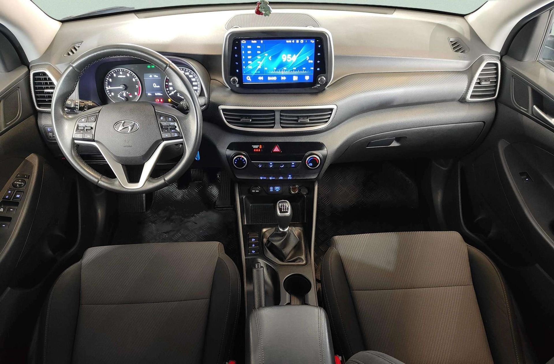 Hyundai Tucson 1.6 GDI BlueDrive Essence 4x2 - foto 6