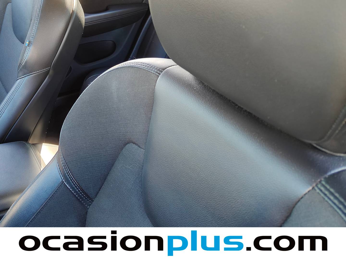 Extras y acabados del Volvo V60 Volvo V60 D3 Business Plus Auto (150 CV)