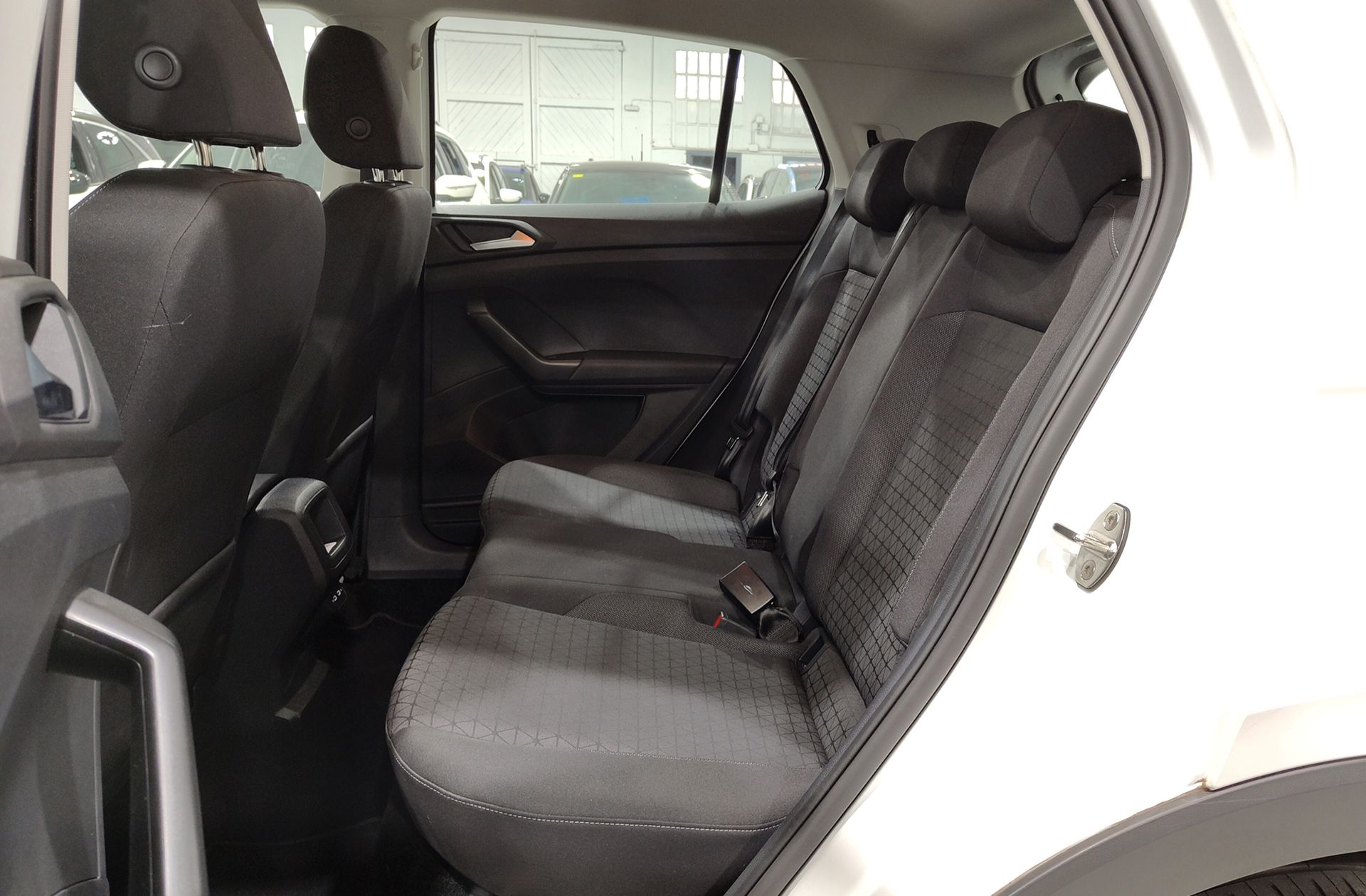 Volkswagen T-Cross Advance 1.0 TSI DSG - foto 12