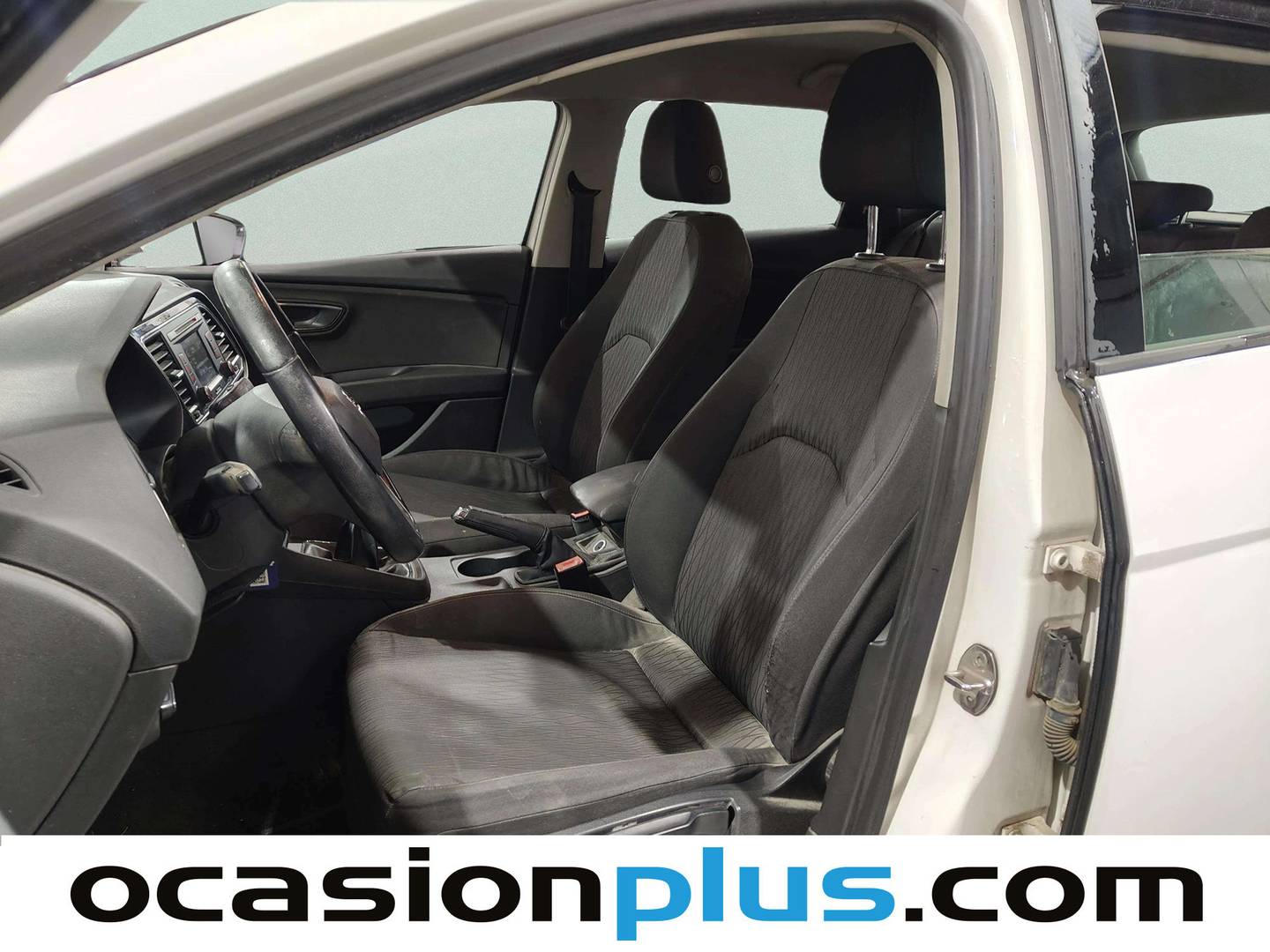 Foto asientos delanteros Seat León Seat León ST 1.6 TDI S&S Style (105 CV)