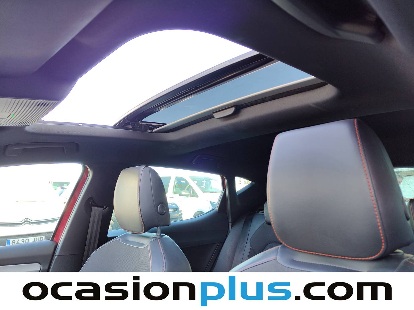 Extras y acabados del Seat León SEAT León 1.5 eTSI S&S FR Go L DSG (150 CV)