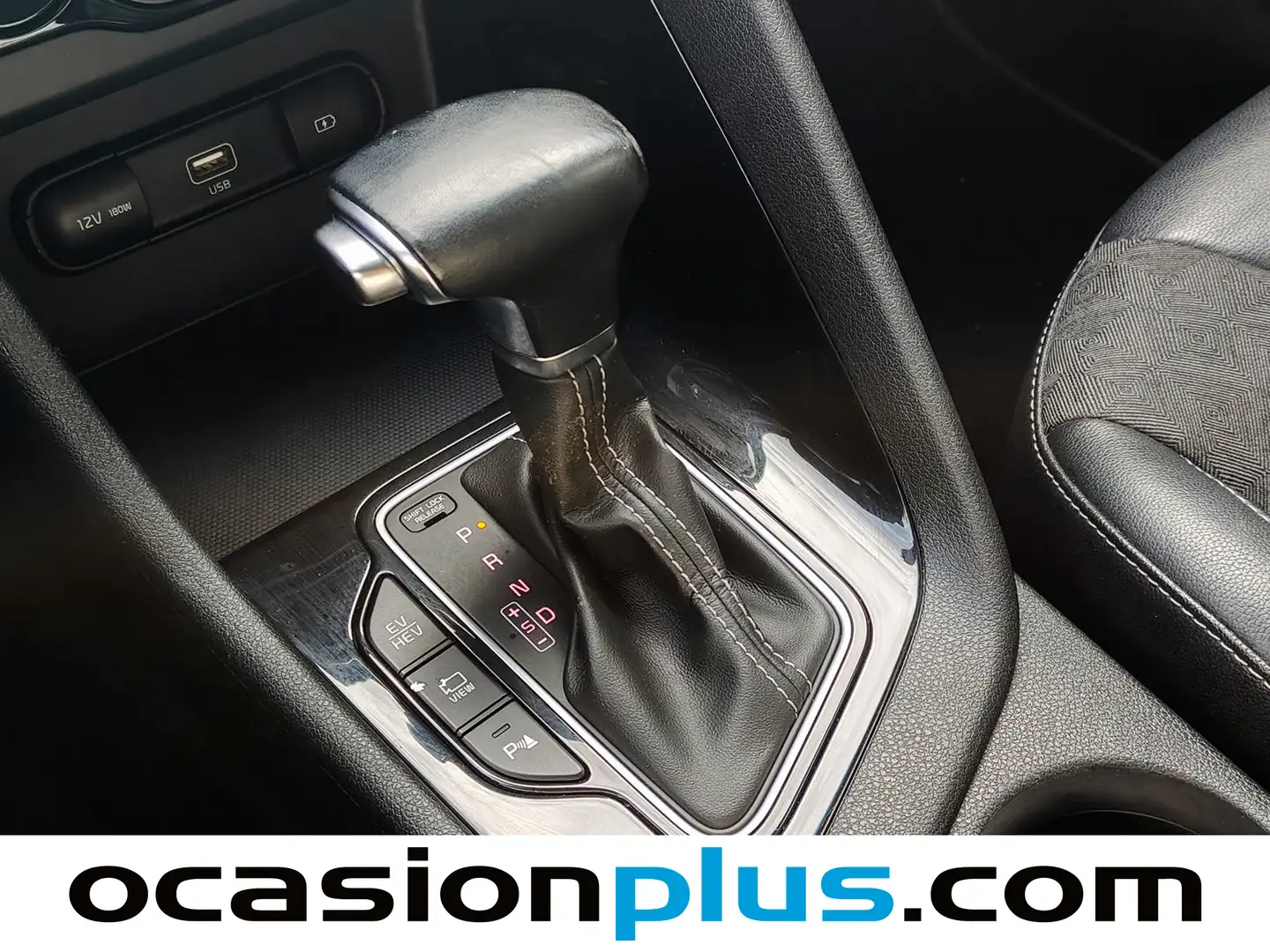 Foto KIA Niro Kia Niro 1.6 GDi PHEV Drive (141 CV)