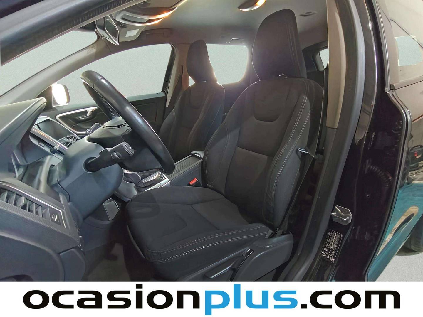 Foto asientos traseros Volvo XC60 Volvo XC60 D4 Kinetic Auto (190 CV)