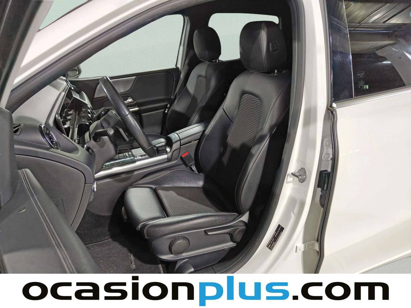 Foto asientos delanteros Mercedes Clase B Mercedes Clase B 200 d (150 CV)