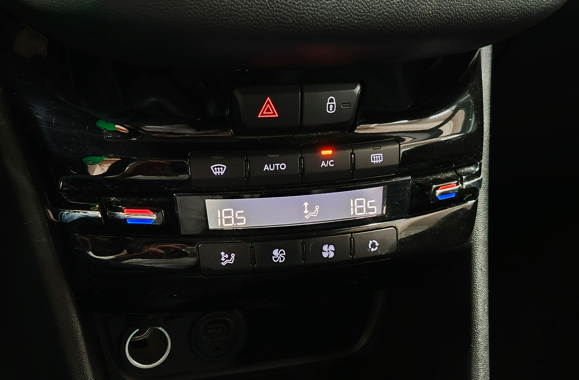 Peugeot 208 1.6 VTi Allure - foto 25