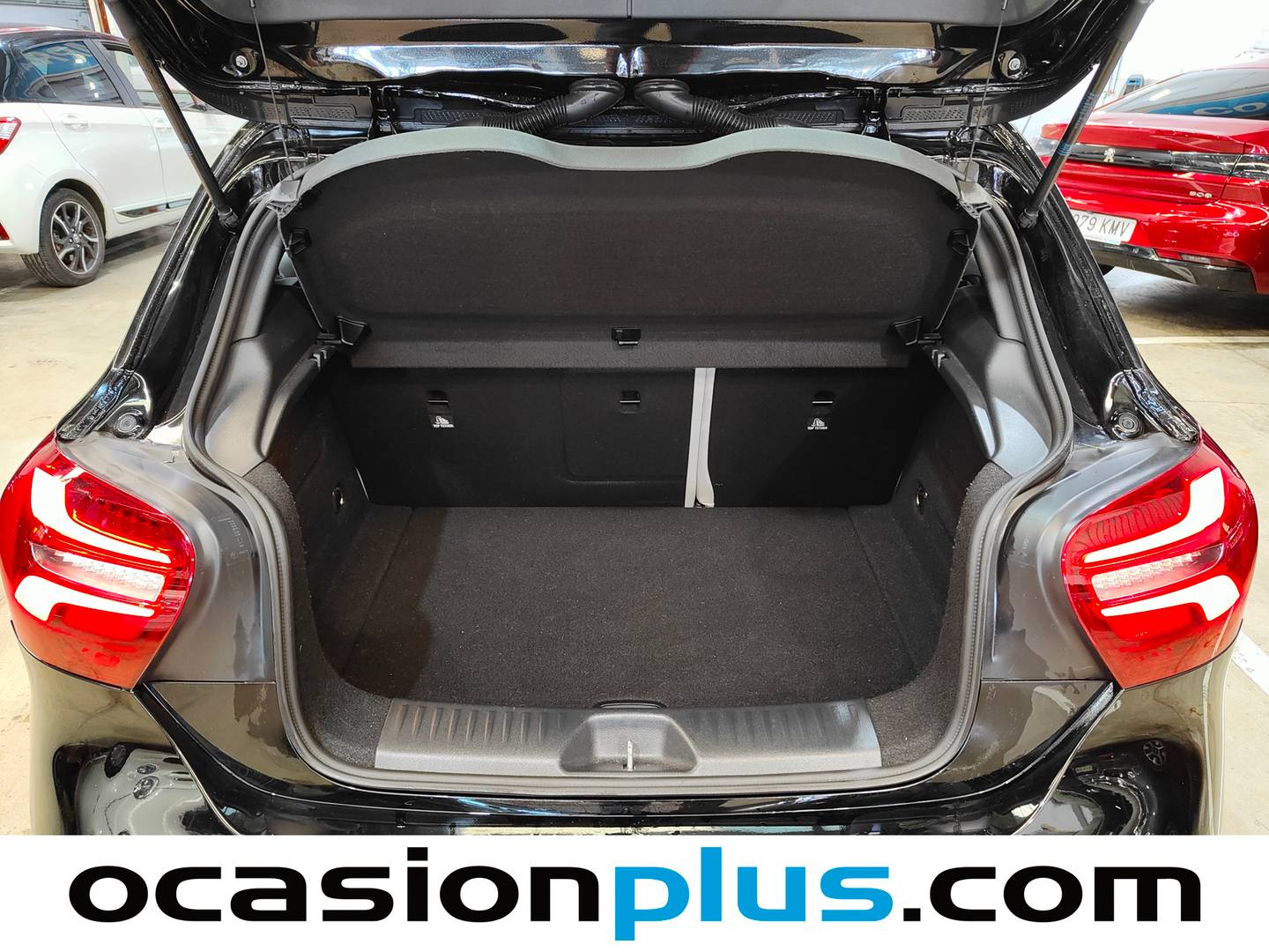 Fotos maletero Mercedes Clase A Mercedes-Benz Clase A 180 Style (122 CV)