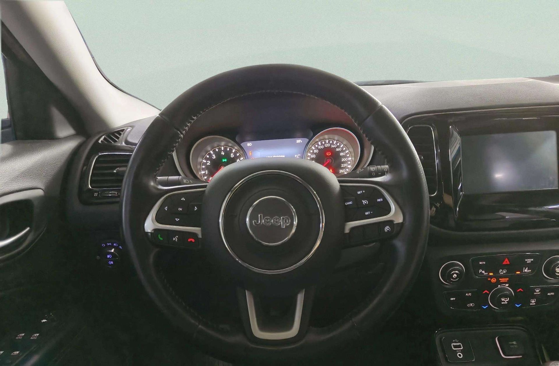 Jeep Compass 1.4 MultiAir Limited 4x2 - foto 18