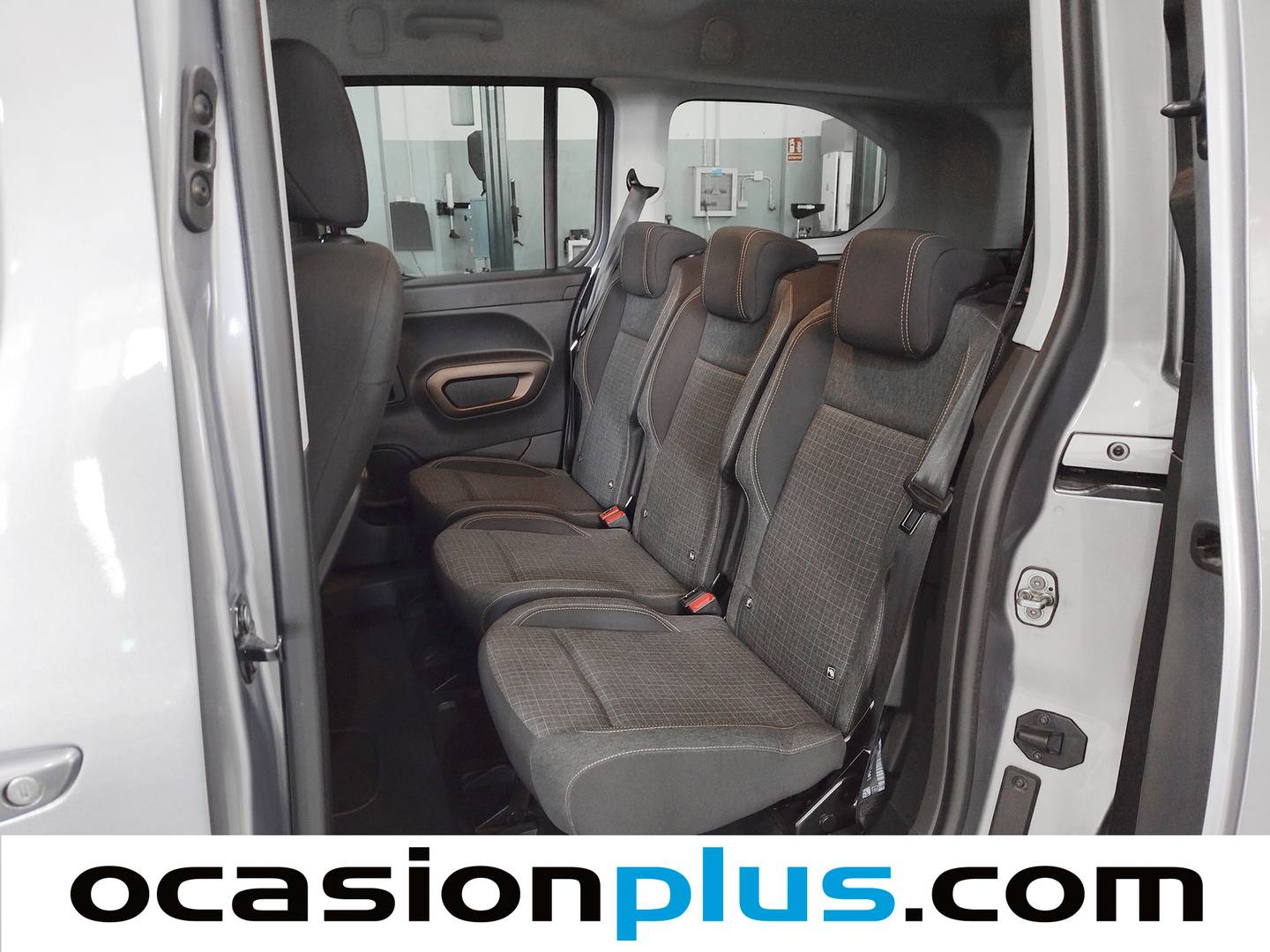 Foto Peugeot Rifter Peugeot Rifter GT Line Long BlueHDi (130 CV)