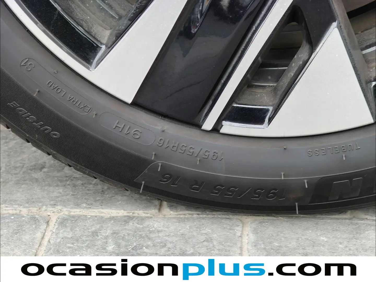 Foto Peugeot 208 Peugeot 208 Allure Hybrid eDCS6 (110 CV)