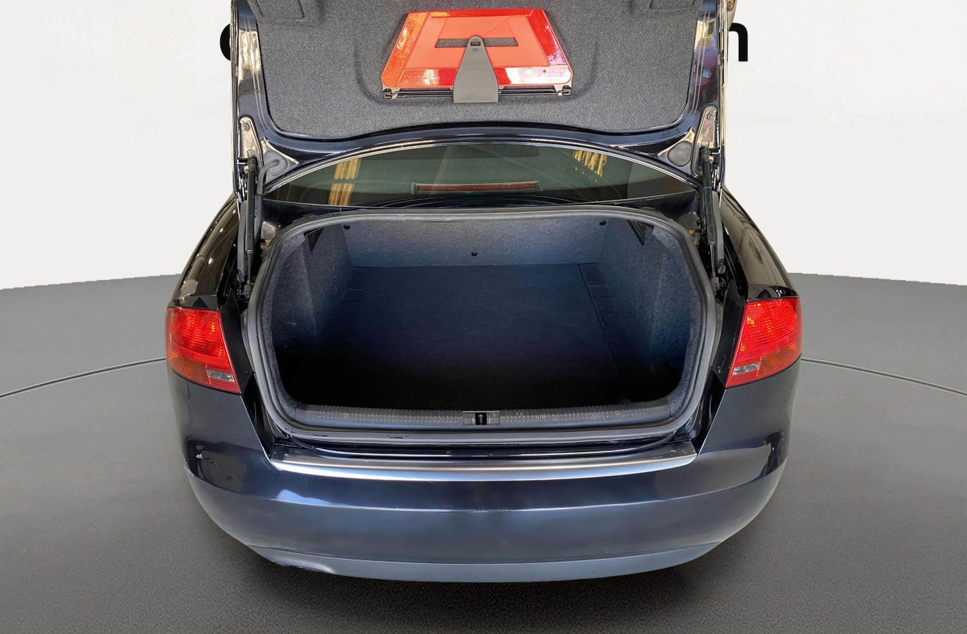 Audi A4 2.0 TDI - foto 12