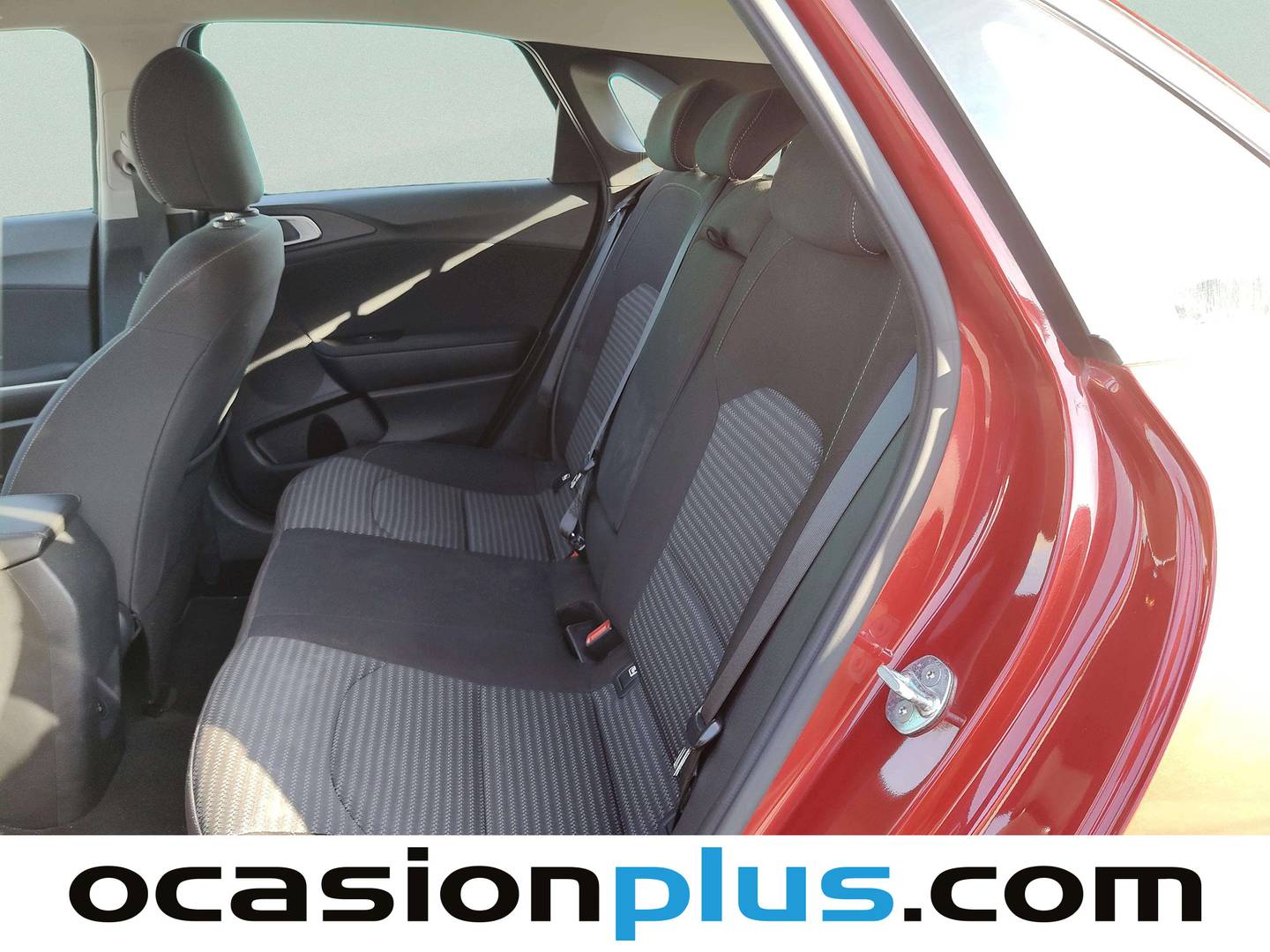 Foto asientos traseros KIA Ceed Kia Ceed 1.6 MHEV iMT Drive (136 CV)