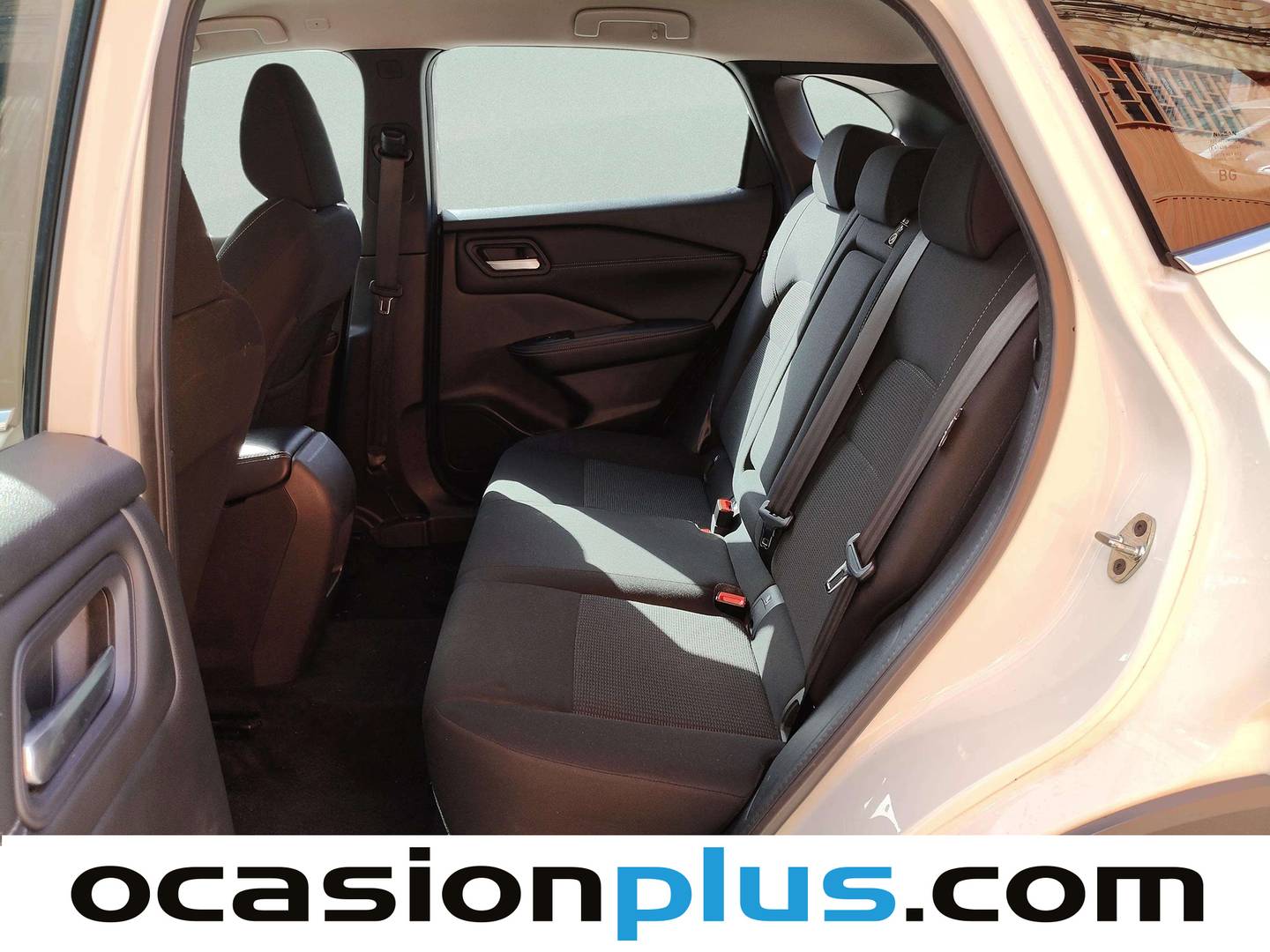Foto asientos traseros Nissan QASHQAI Nissan Qashqai E-POWER N-Connecta Auto (190 CV)