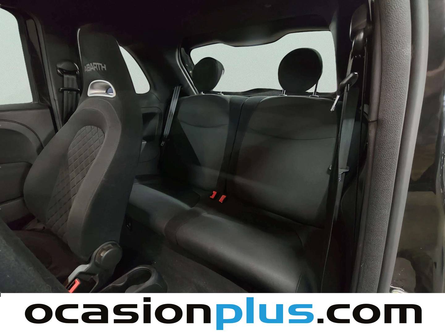 Foto asientos traseros Abarth 500 Abarth 500 1.4 16v T-Jet 595 (165 CV)