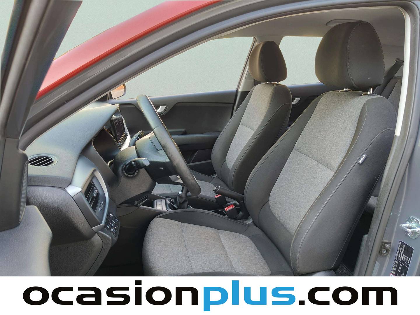 Foto asientos delanteros KIA Stonic KIA Stonic 1.0 T-GDi MHEV iMT Concept (120 CV)