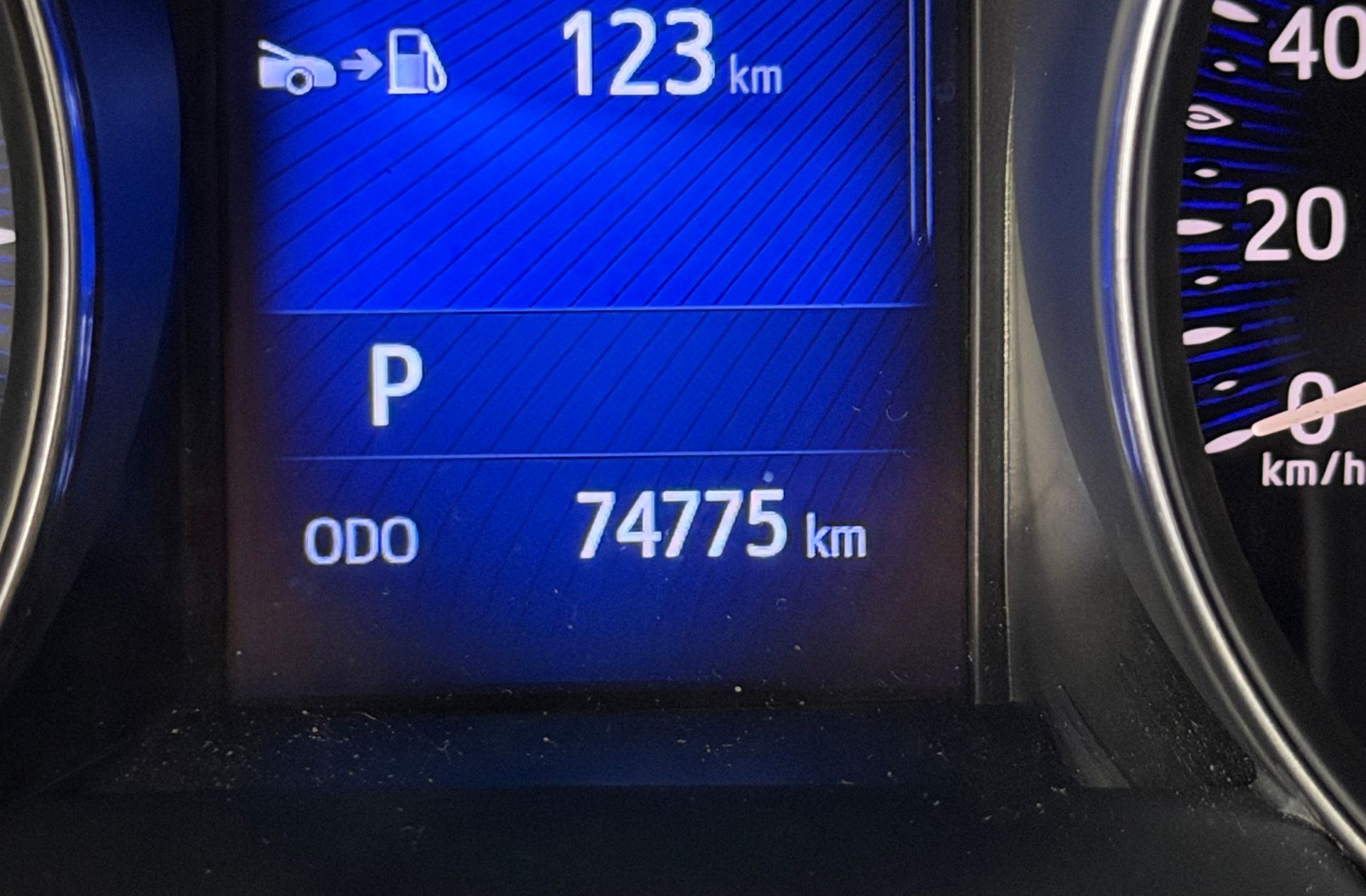 Toyota C-HR 1.8 125H Advance - foto 11