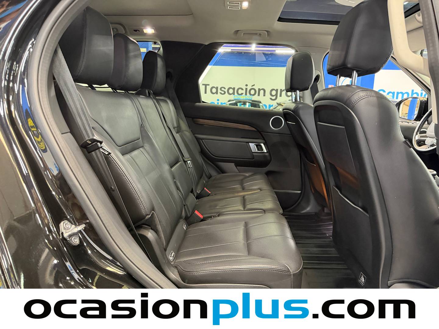 Foto asientos traseros Land Rover Discovery Land Rover Discovery 2.0 I4 SD4 HSE Auto (240 CV) 7 Plazas