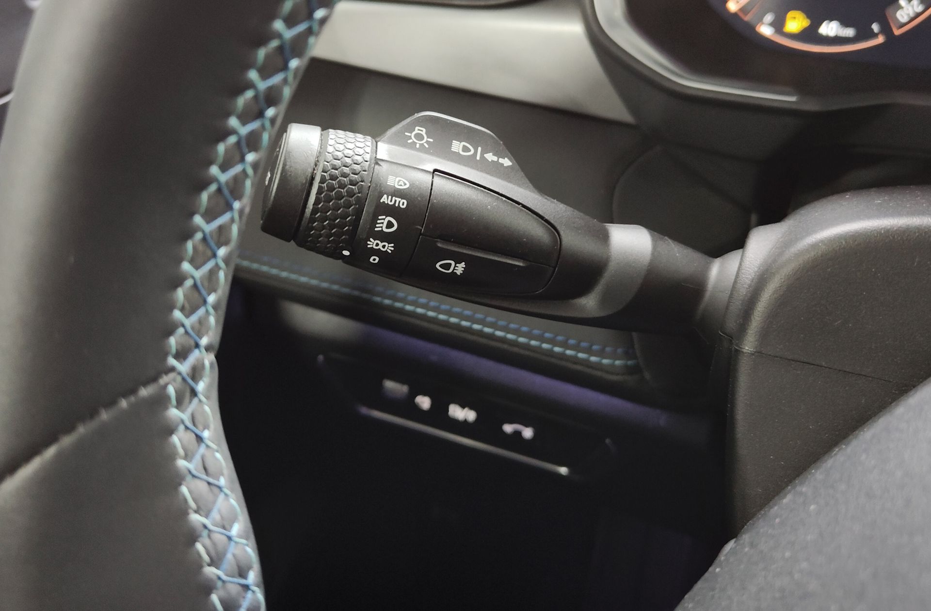 Lynk & Co 01 1.5 PHEV - foto 29
