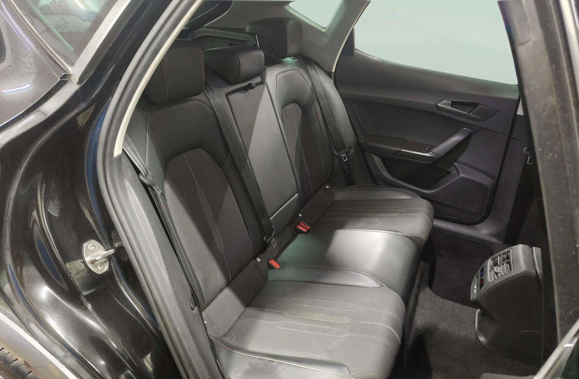 Cupra Formentor 1.5 TSI DSG - foto 19