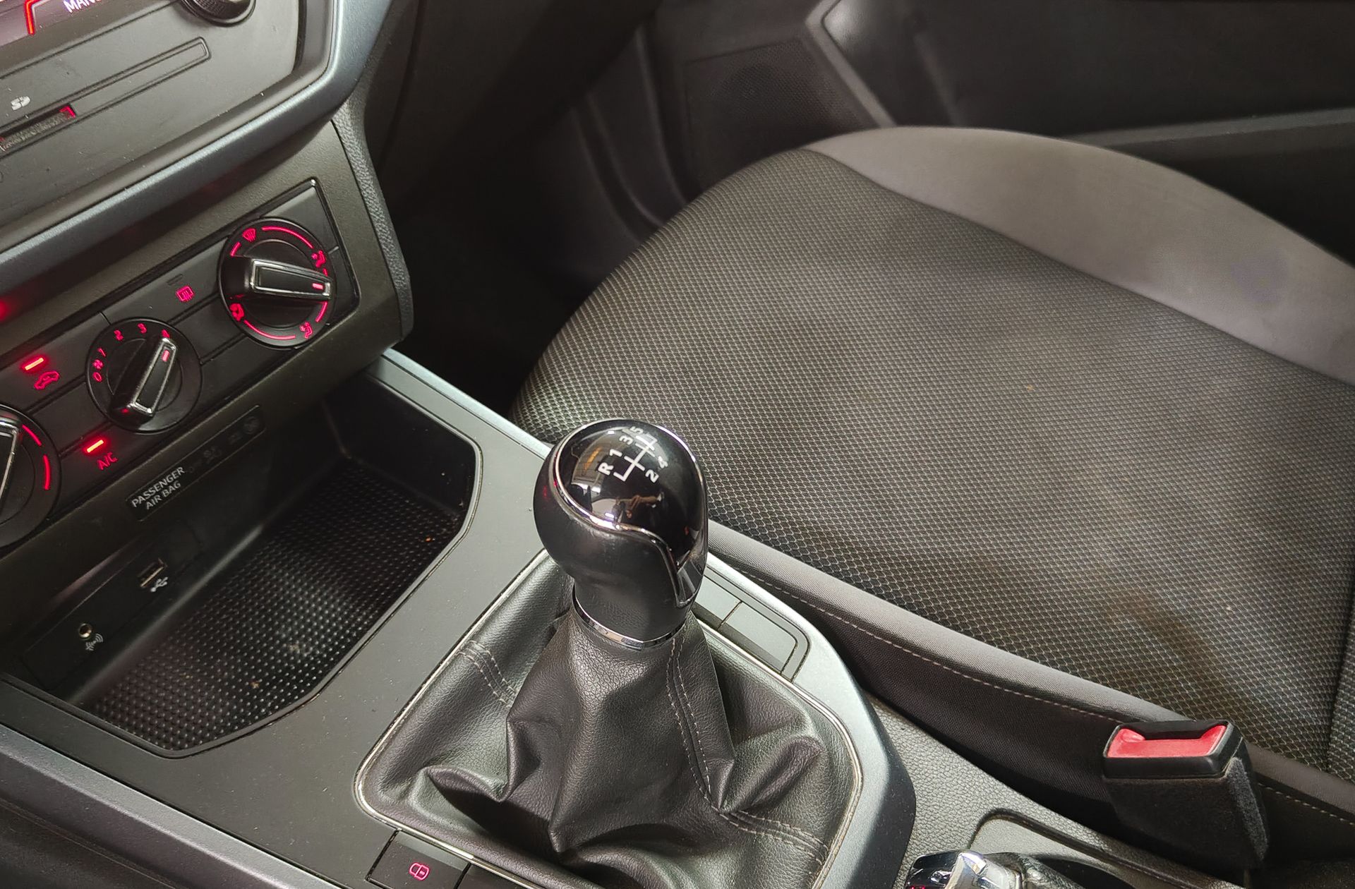 SEAT Arona 1.0 TSI Style Ecomotive - foto 5