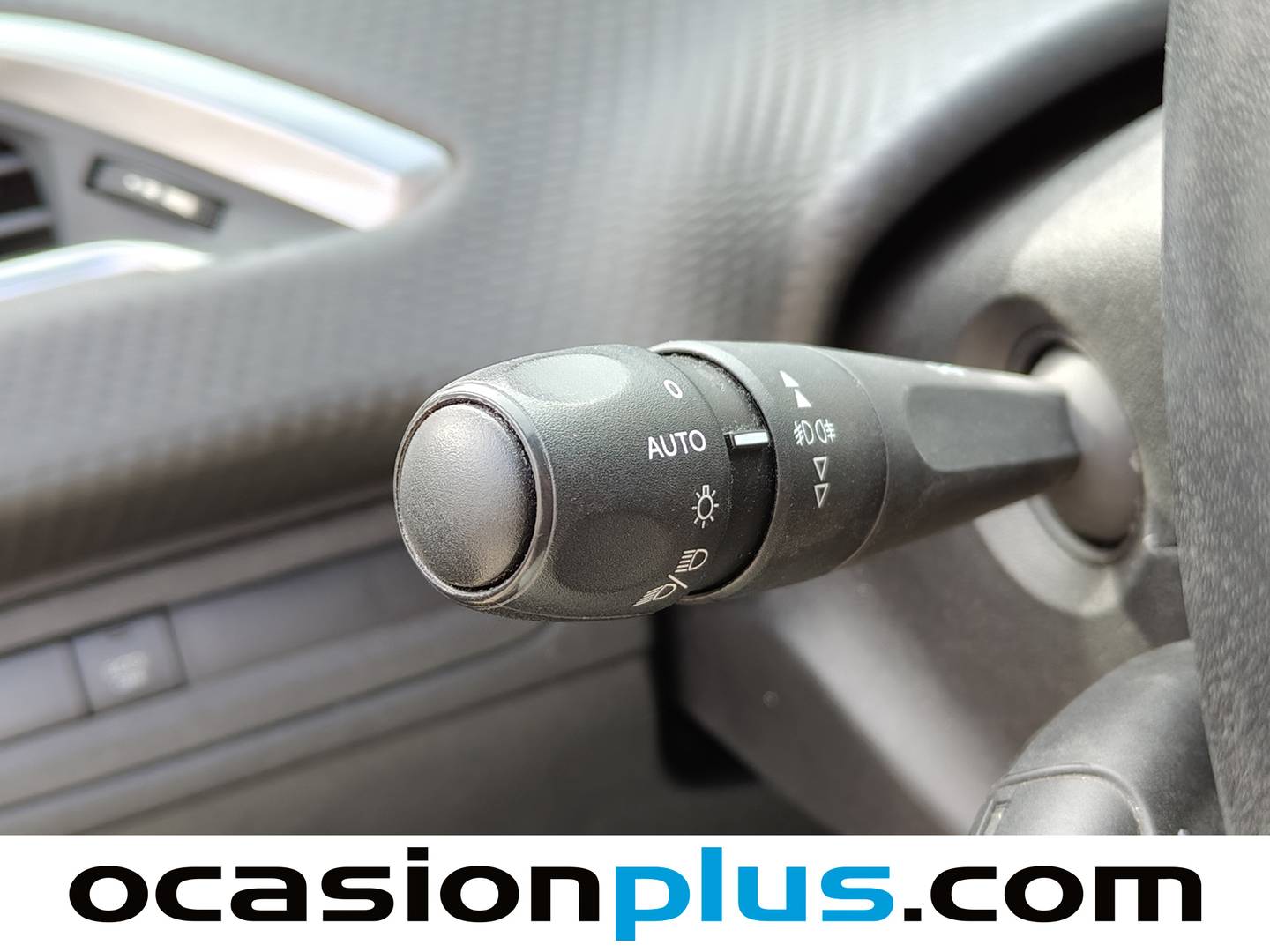 Peugeot 208 Peugeot 208 PureTech Signature (82 CV) 2019